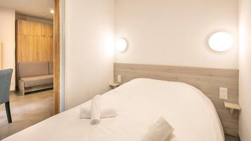 House | 2 bedrooms, bed sheets