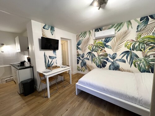 Apartment in Le Mans Near Old Town