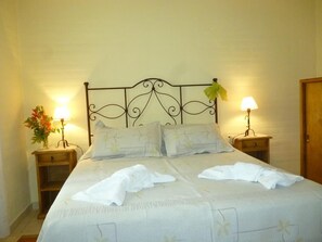 Room - Casa de Piedra (Mina Clavero)