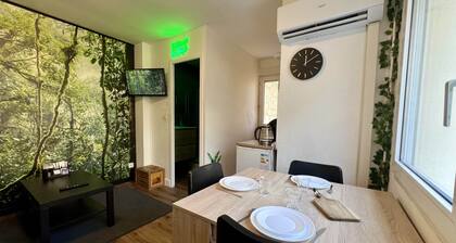 Quiet & Stylish Home With Garden