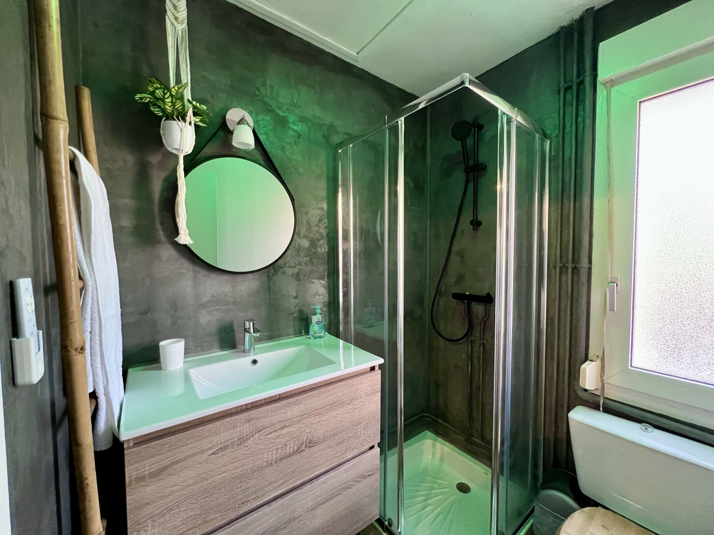 House | Bathroom