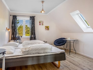 5 bedrooms, WiFi