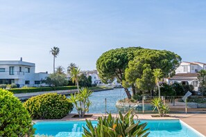 Villa | Exterior - Villa in Empuriabrava With Private Mooring (Castello d'Empuries)