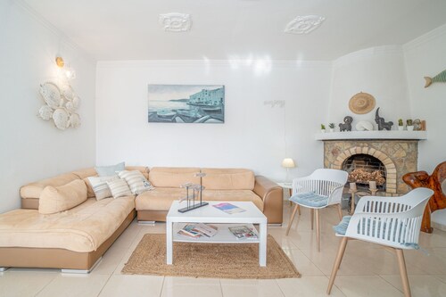 Villa in Empuriabrava With Private Mooring