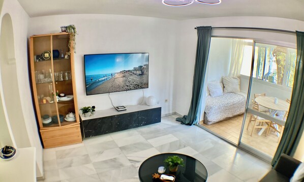 TV