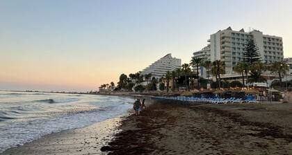 Cozy Furnished 1BR in Benalmádena w/Pool | 10 min to Beach, Marina & Train
