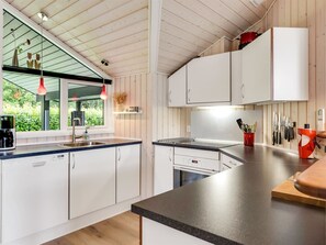 Fridge, microwave, dishwasher, cookware/dishes/utensils - "Naimi" - 30km from the sea by Interhome (Toftlund)