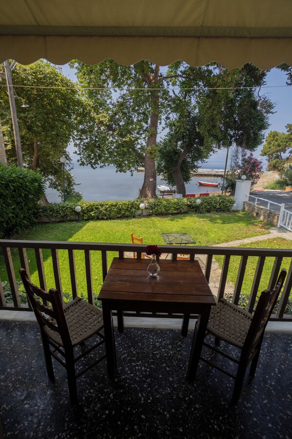 Terrace/patio - Afissos Blu Hotel (South Pelion)