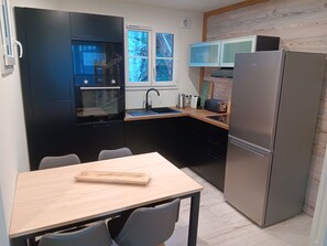 Microwave, oven, stovetop, dishwasher