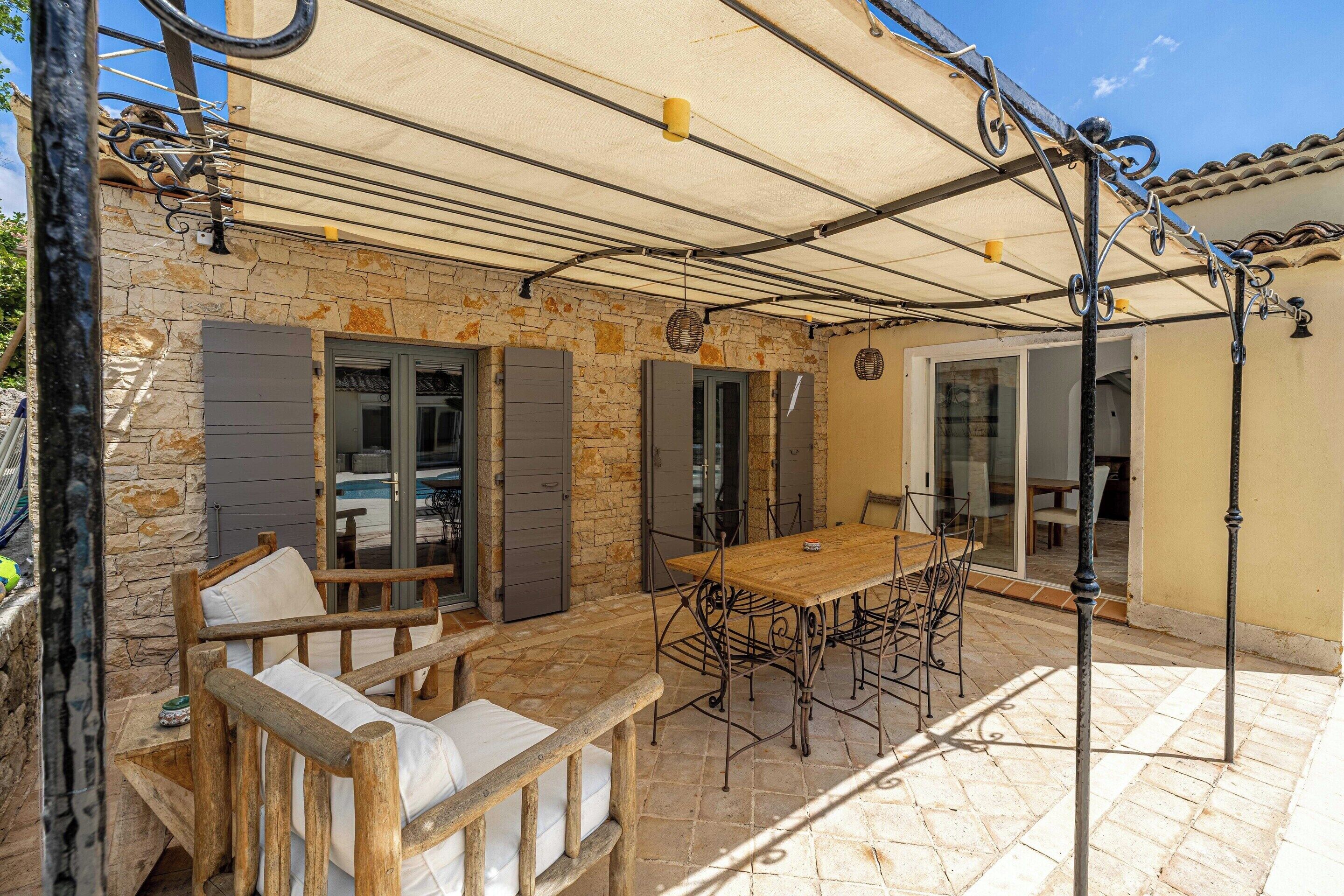 Villa | Outdoor dining