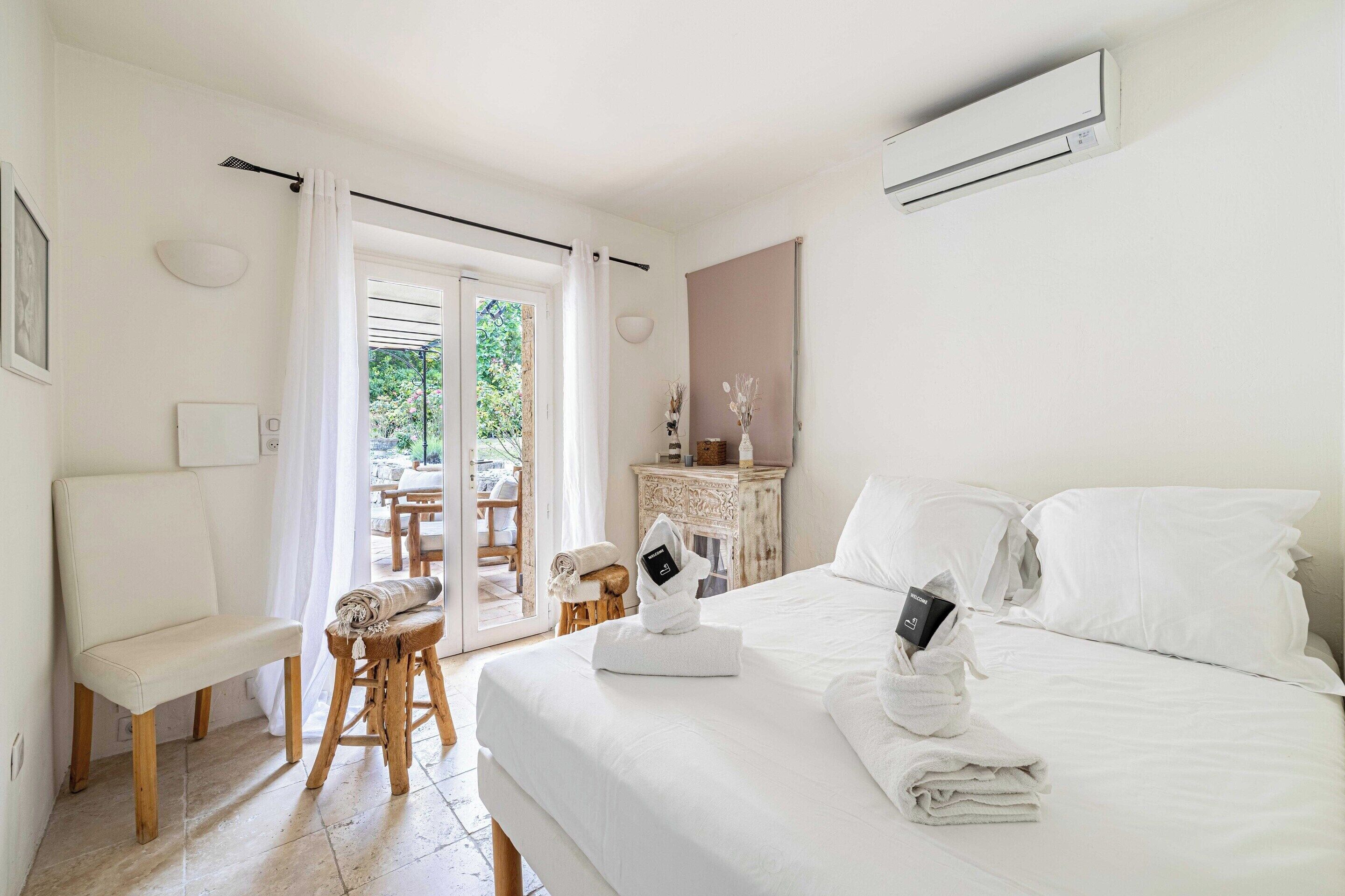 Villa | 6 dormitorios, espacio para trabajar con un portátil, ropa de cama