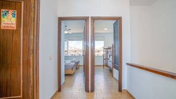 Villa | 3 bedrooms, iron/ironing board