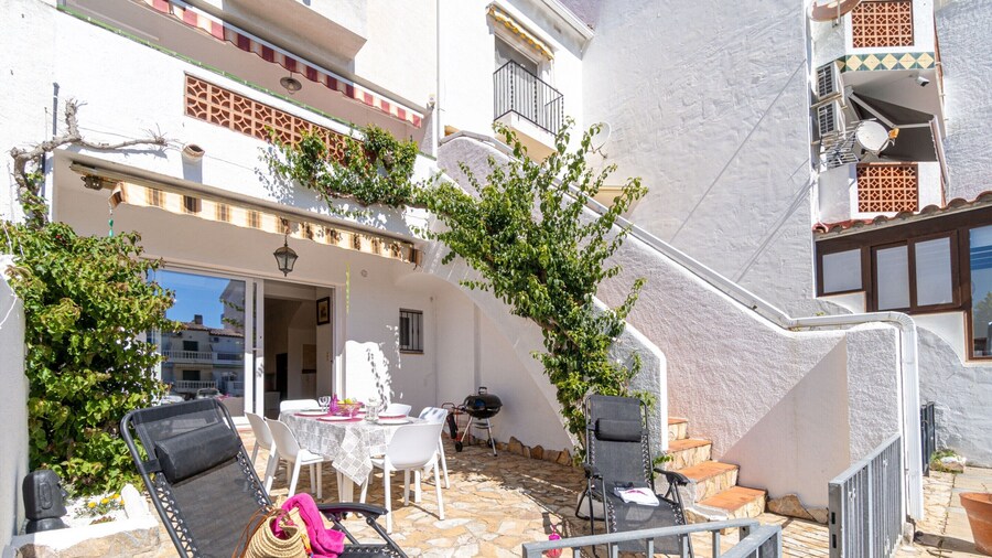 0153-porto Fino Casa al Canal con Amarre