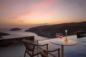 Superior Suite Private Pool, Sea View | Terassi/patio