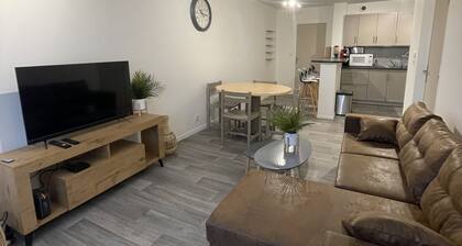 La Feuillette: Cozy Le Mans Retreat