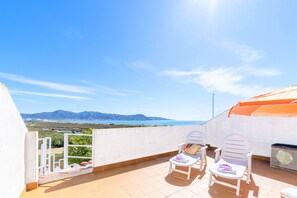 Apartment | Terrace/patio - Sea & Mountain View Apartment (Castello d'Empuries)
