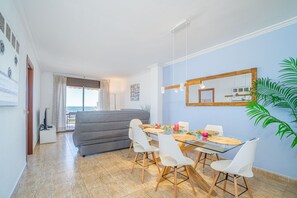 Apartment | Dining