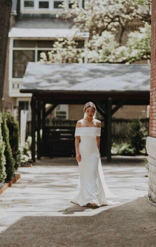 Spacious 5-BR Renovated Home-10 min drive to DT