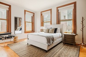 3 bedrooms, desk, iron/ironing board, WiFi