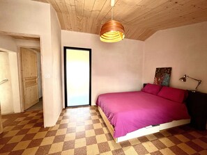 1 bedroom, free WiFi