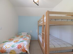 2 bedrooms