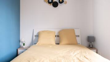 Apartment | 2 bedrooms, iron/ironing board