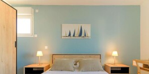 2 bedrooms, free WiFi, bed sheets, wheelchair access