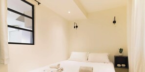 Miscellaneous - Lavandou Apartment: sunny balcony, pets allowed, near beach and port (Le Lavandou)