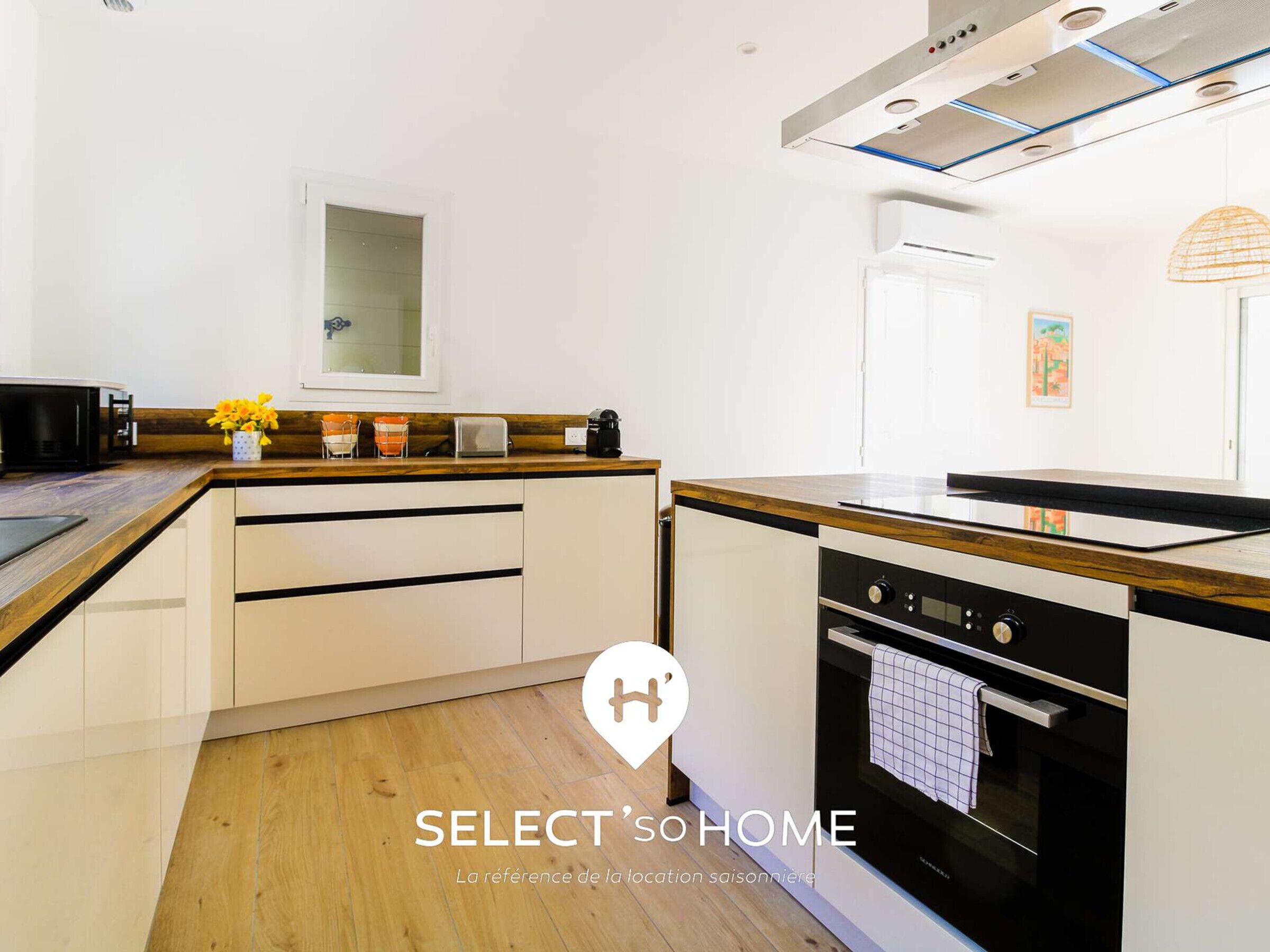 雪櫃、微波爐、焗爐、洗碗機