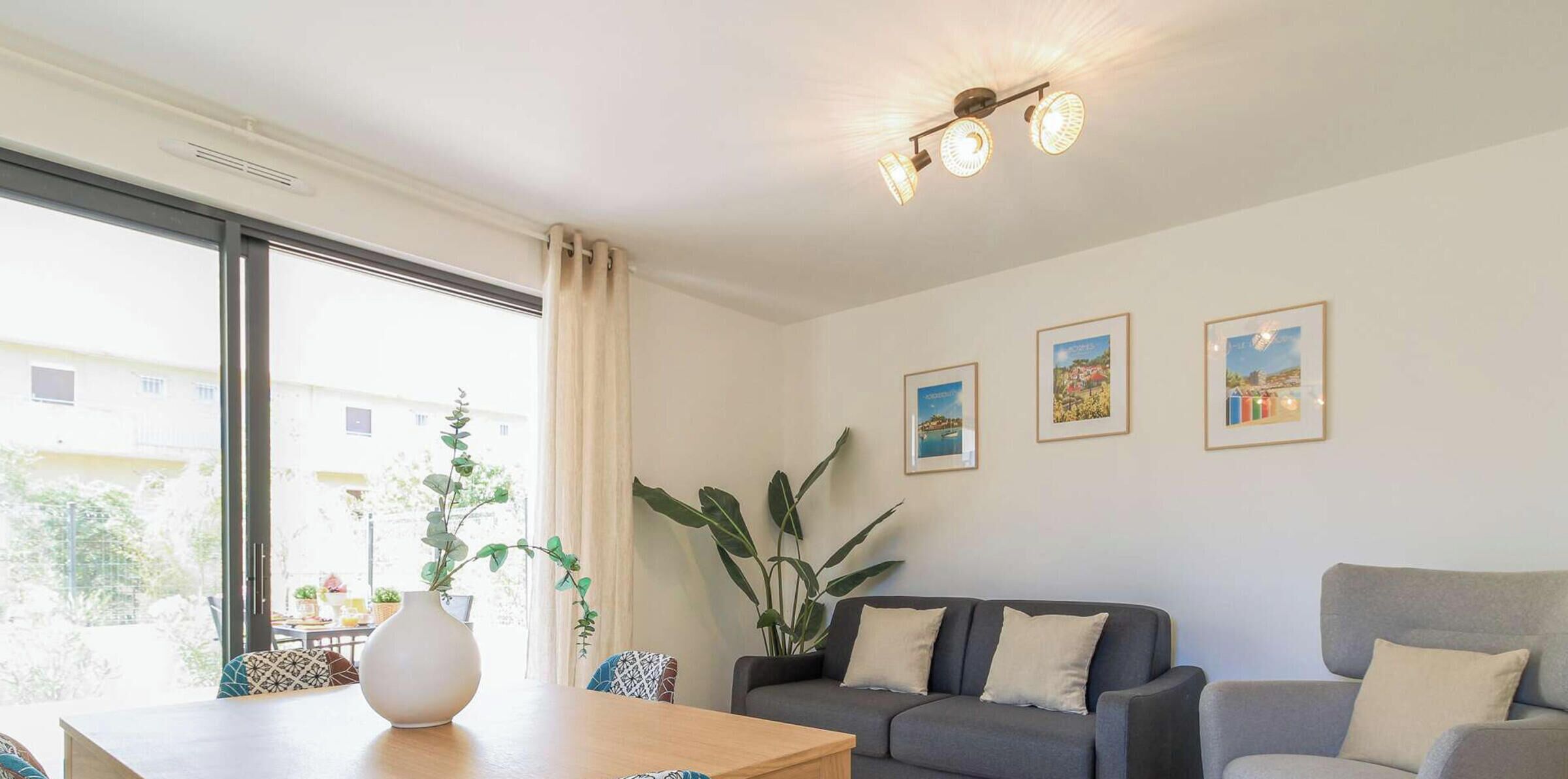 Lovely T2 With Large Terrace - Beach Access & Pets Allowed - Bormes-les-Mimosas