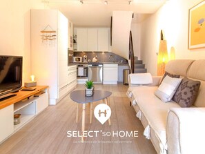 TV - Duplex in Bormes with pool and terrace (Bormes-les-Mimosas)