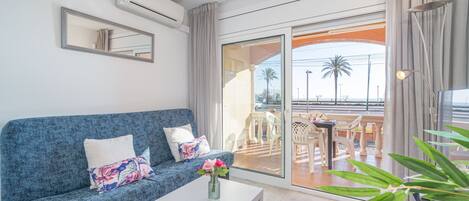 Apartment | Living room