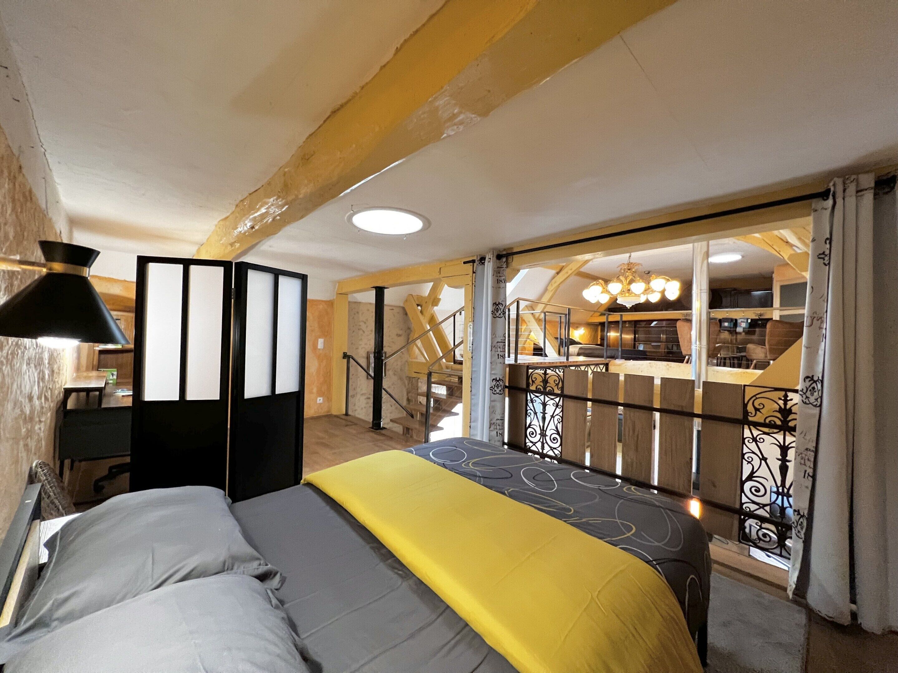 2 bedrooms, iron/ironing board