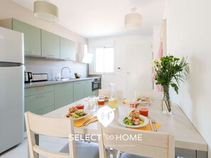 Dining - Duplex for 6 - Linens included - Pets allowed (Bormes-les-Mimosas)