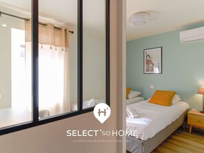 2 bedrooms, free WiFi, bed sheets - Modern 2BR at Lavandou for 6, pets allowed (Le Lavandou)