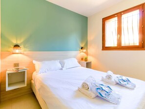 1 bedroom, free WiFi, bed sheets