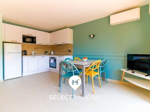 Réfrigérateur, micro-ondes, four, lave-vaisselle