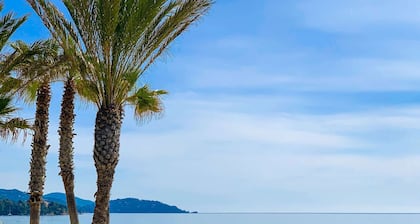 2-room apartment with private parking and terrace, steps from Saint-Clair beach