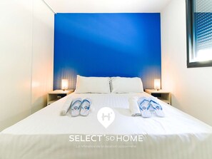 2 bedrooms, free WiFi, bed sheets - 3-Bedroom Apartment in La Favière with Pool and Parking for 6 People (Bormes-les-Mimosas)