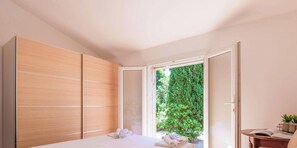 2 bedrooms, free WiFi, bed sheets