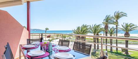 Apartment | Speisen im Freien