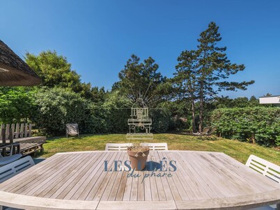 Villa near center and beach, pets allowed, parking available