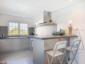 Dishwasher, coffee/tea maker