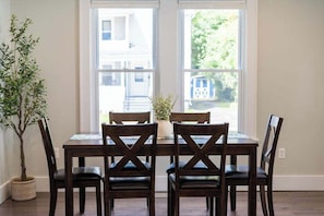 Dining - Jefferson & Grounds 3BR Steps from HWS and Hot Tub (Geneva)