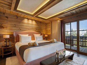 6 bedrooms, free WiFi, bed sheets