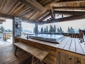 Unclassified image, 5 of 12, button - Luxury Chalet with Private Pool and Spa in Courchevel 1850 (Courchevel 1850)