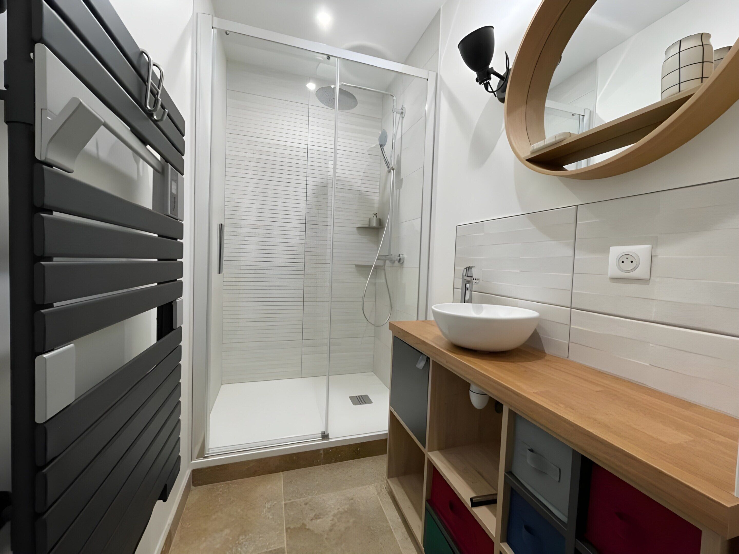 Apartment | Bathroom | Hair dryer