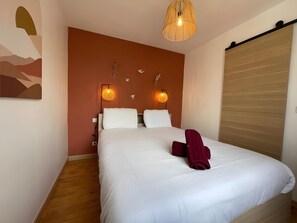 Apartment | 1 bedroom, iron/ironing board