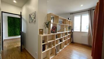 Apartment | Reception