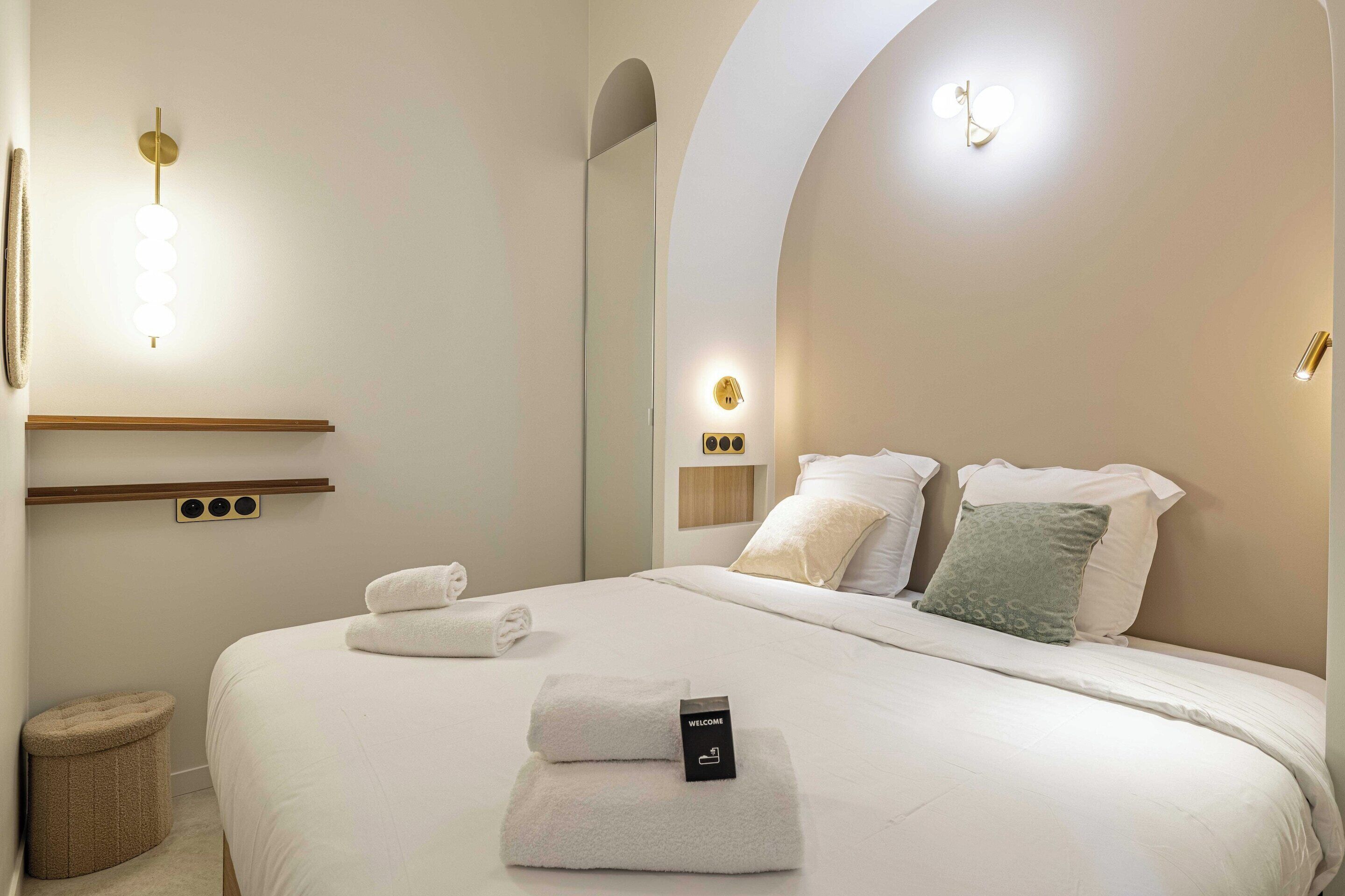 อพาร์ทเมนท์ | 2 ห้องนอน, เตารีด/โต๊ะรีดผ้า, ผ้าปูที่นอน